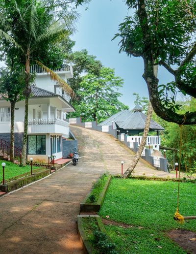 Aruvi Resorts Munnar